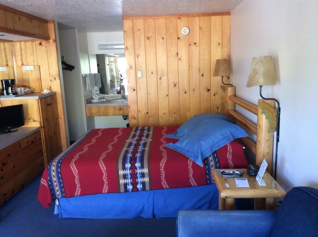 Anglers Inn Jackson Ruang foto